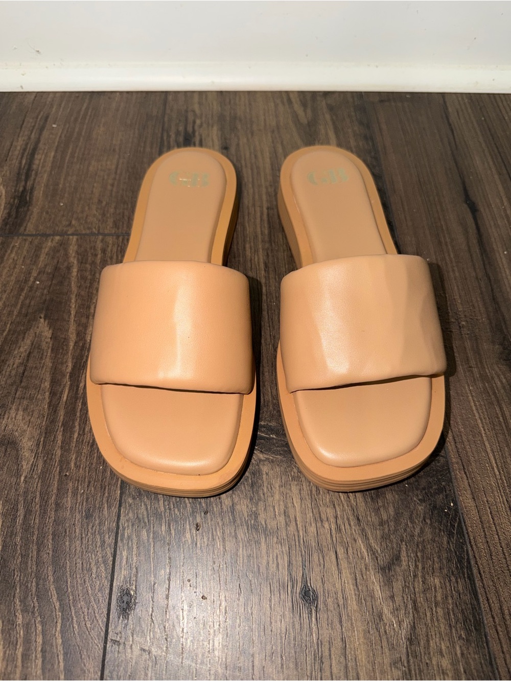 Gianni Bini Nude Tan Padded Single-Band Slide Sandals